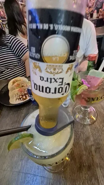VECINO Gourmet Chicken & Tacos