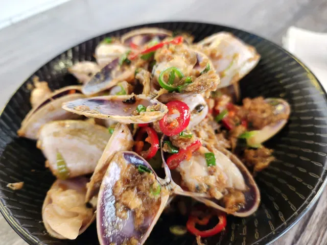 Viet Hoa Oyster Bar & Kitchen