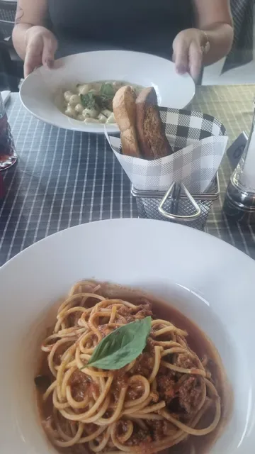 Vitaly Italian & Woodfire Pizza Restaurant (Matraville)
