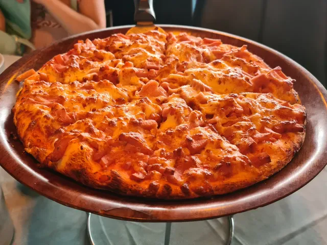 Vulcano Pizzeria & Restaurant