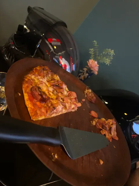 Vulcano Pizzeria & Restaurant