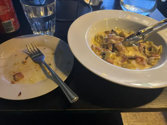 Vulcano Pizzeria & Restaurant