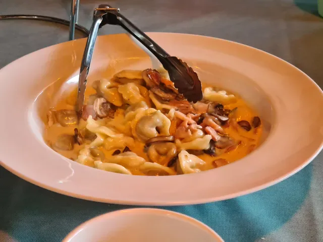 Vulcano Pizzeria & Restaurant