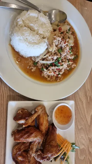 Wandee Thai Kitchen