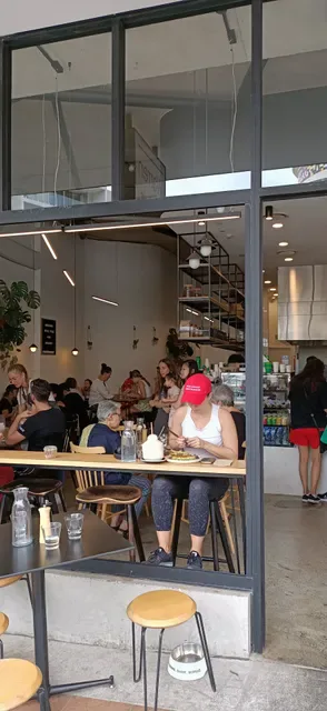 Warren & Holt Wholefoods Eatery