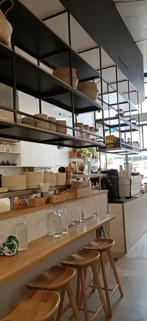 Warren & Holt Wholefoods Eatery