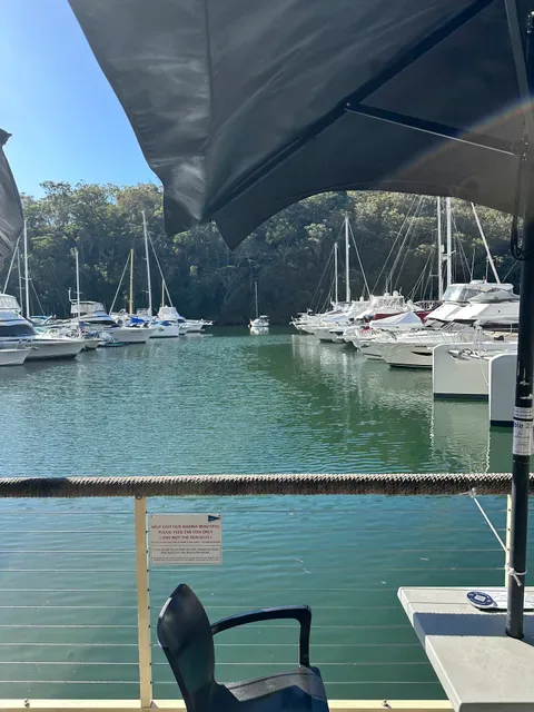 Waterside Bistro - waterfront cafe