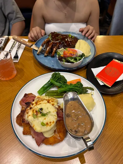 Waterstone Grill