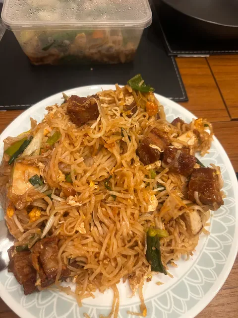 We are Thai Restaurant