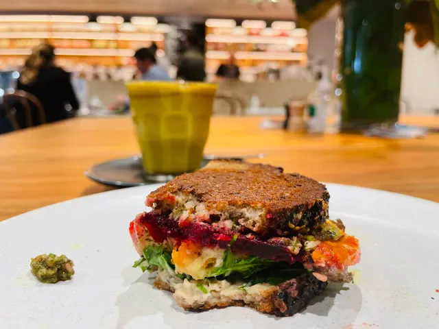 Wholegreen Bakery & Cafe Sydney City