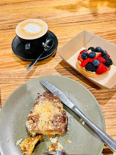 Wholegreen Bakery & Cafe Sydney City