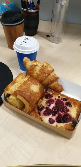 Wholegreen Bakery & Cafe Sydney City