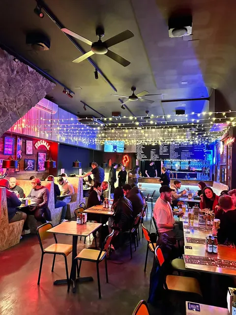 Wingboy Newtown