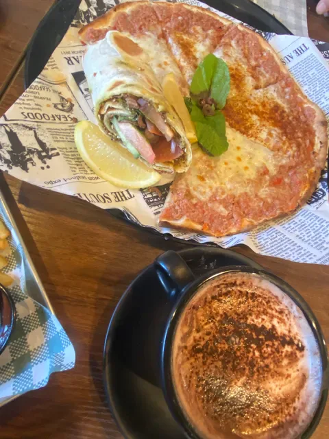 Wooden Mill, Normanhurst: Manoush, Grill & Cafe