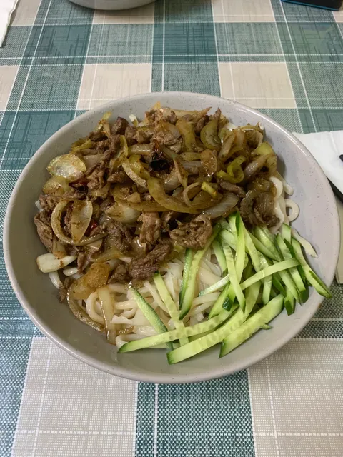 Xin Jiang Hand Made Noodle 新疆拉麵館