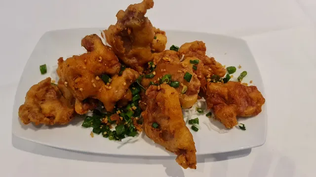 Yee's Palace Chinese Restaurant