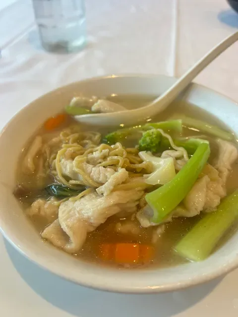 Yee's Palace Chinese Restaurant