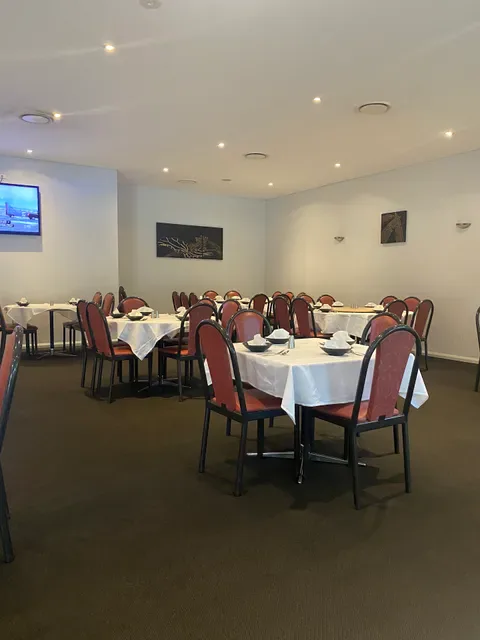 Yee's Palace Chinese Restaurant