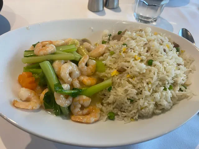 Yee's Palace Chinese Restaurant