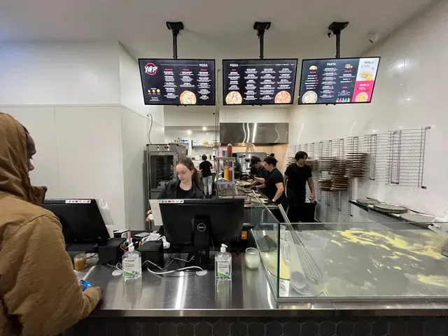 Young's Gourmet Pizzeria