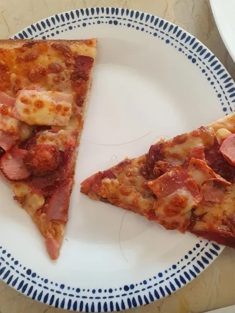 Yumm!!! Gourmet Pizza Kitchen