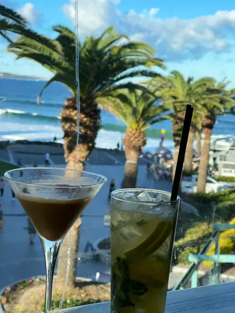 Zinc Bar