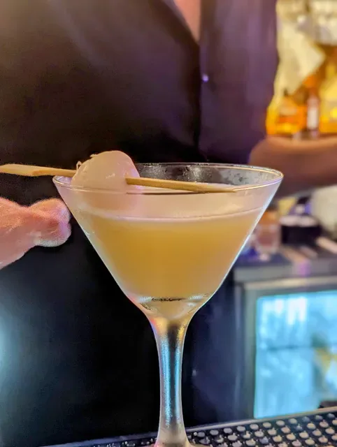 Zinc Bar
