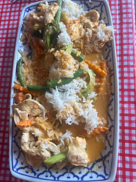 Pinto Thai Tweed Heads South