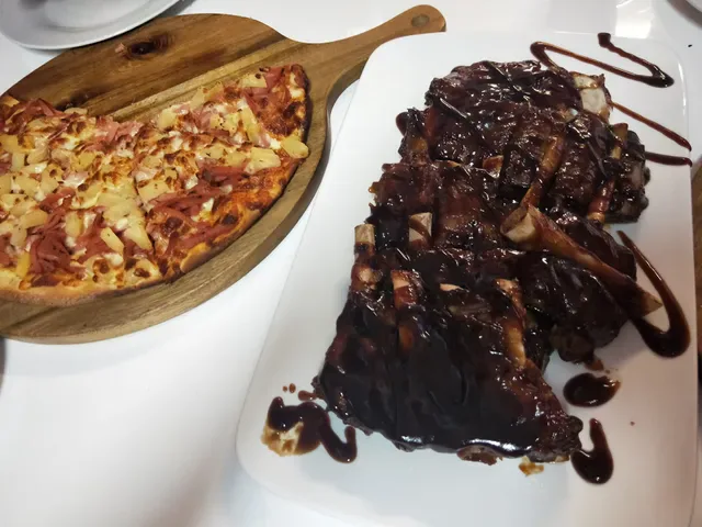 Vinny's Pizza Pasta Ribs Tweed Heads