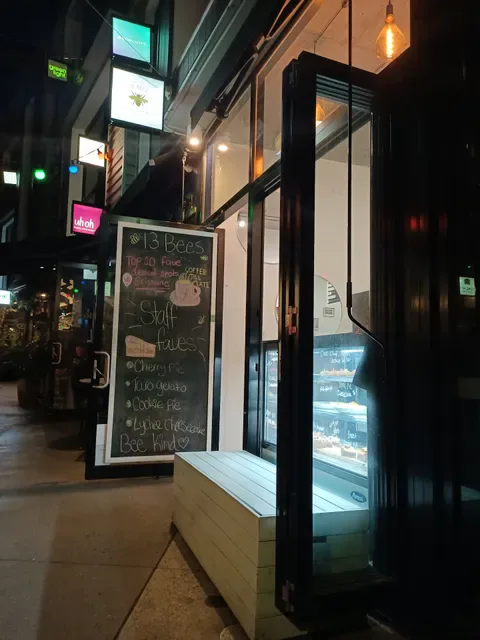 13 Bees Bakery
