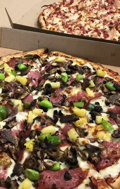 3 Black Bears Pizza Tingalpa