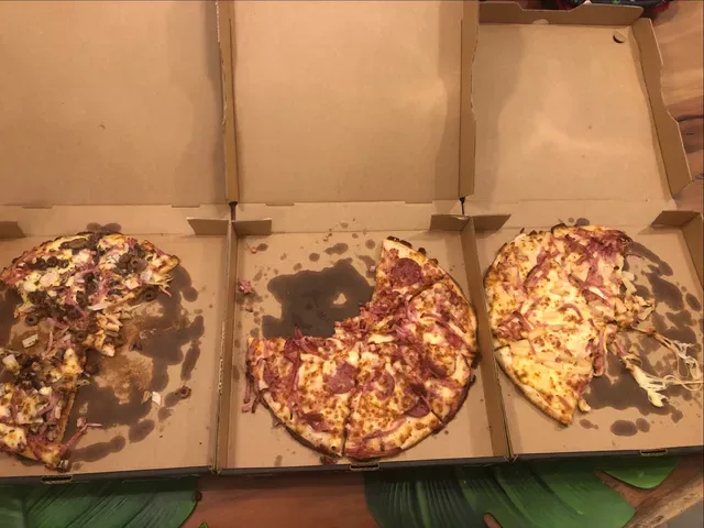 3 Black Bears Pizza Tingalpa