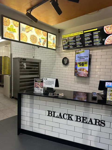 3 Black Bears Pizza Tingalpa