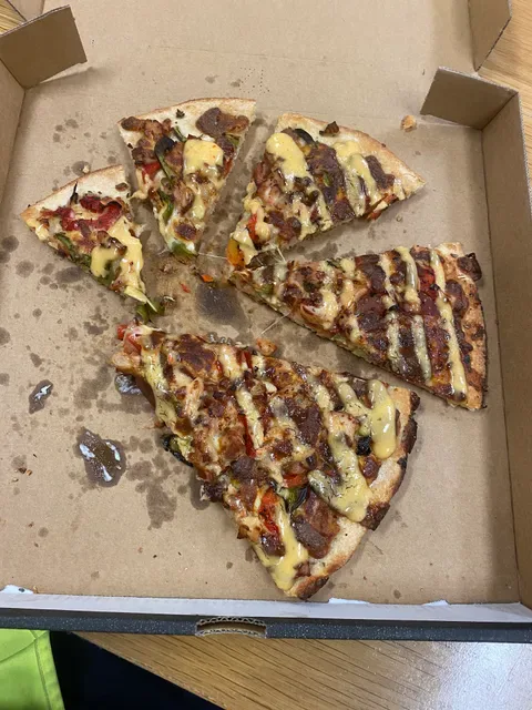 3 Black Bears Pizza Tingalpa