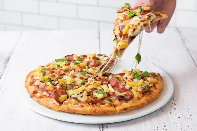 3 Black Bears Pizza Tingalpa