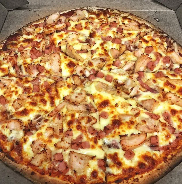 3 Black Bears Pizza Tingalpa