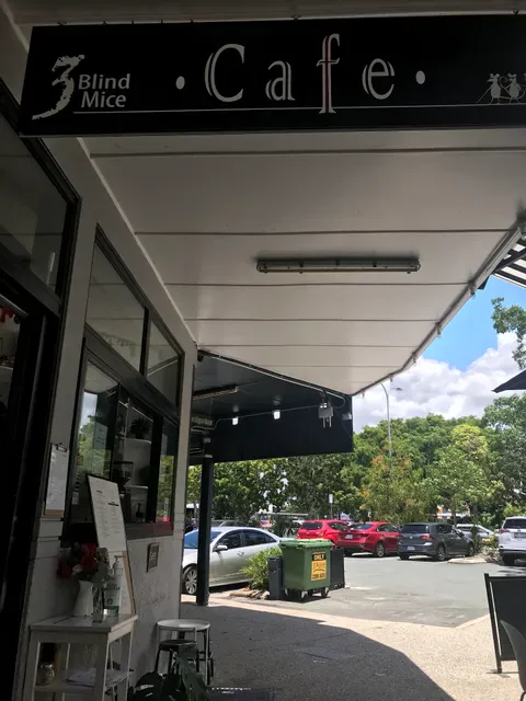 3 Blind Mice Cafe