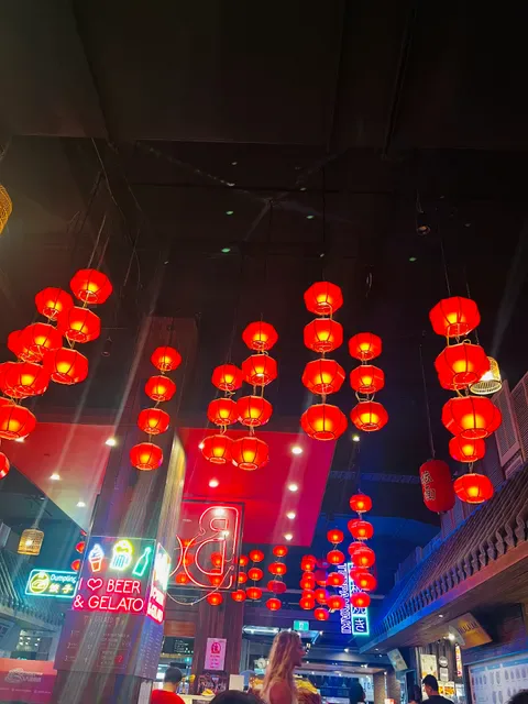 8 Street Mt Gravatt 八號胡同