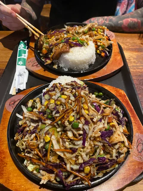 8 Street Mt Gravatt 八號胡同