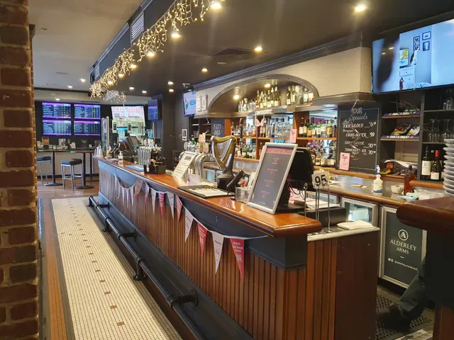 Alderley Arms Hotel