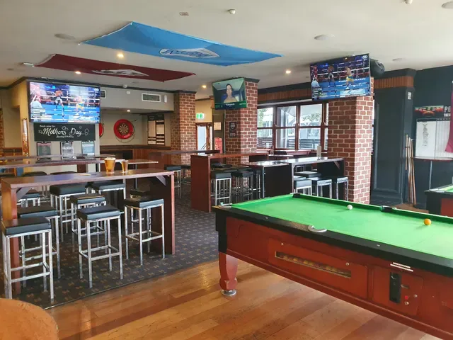 Alderley Arms Hotel