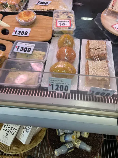 Amici Deli