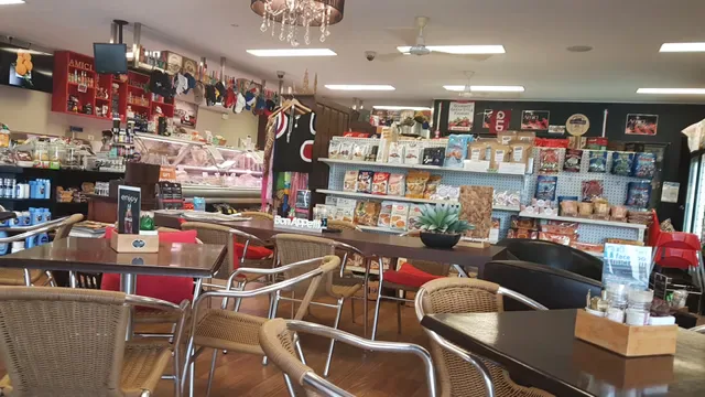 Amici Deli