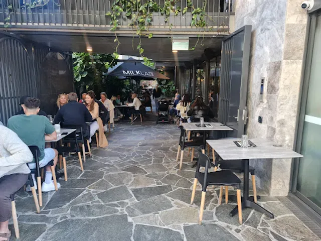 Andonis Cafe & Bar, Fortitude Valley