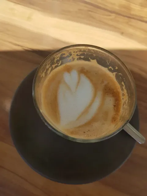 Andonis Cafe & Bar, Yeerongpilly