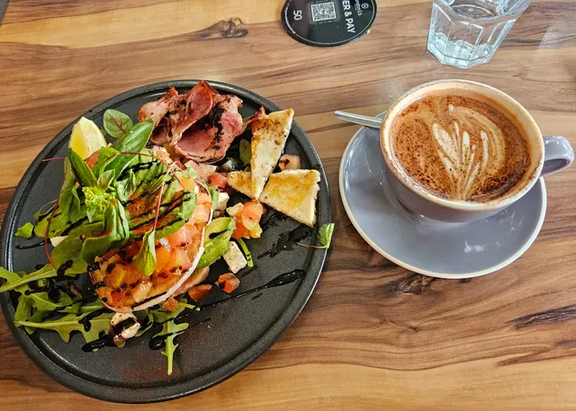 Andonis Cafe & Bar, Yeerongpilly