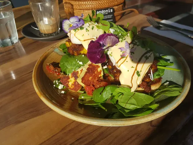Andonis Cafe & Bar, Yeerongpilly