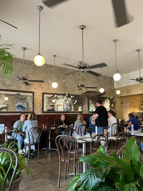 Anouk Café