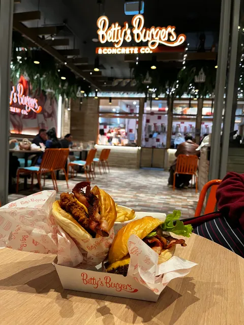 Betty’s Burgers