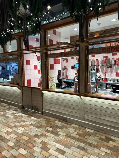 Betty’s Burgers